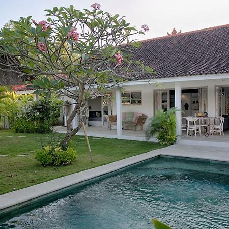 Uluwatu Villa Tom & Lucie Bingin Beach מראה חיצוני תמונה